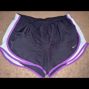 Womens Large Nike Athletic Shorts